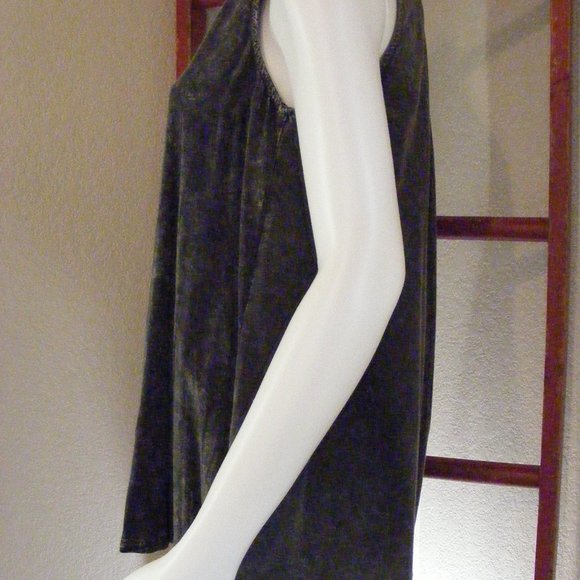 Hem and Threads Shirt - NWT - Picture 3 of 5